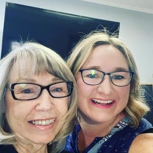 Meet your Posher, Jenn